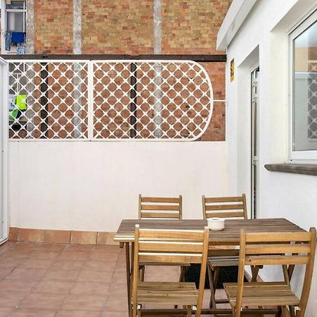 Cozy&New With Terrace Apartment L'Hospitalet de Llobregat Bagian luar foto